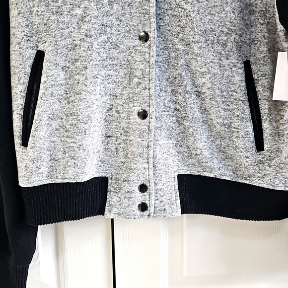 NWT Sweet Romeo Two Tone Hacci Varsity Jacket Snap Closure Large - Picture 12 of 15